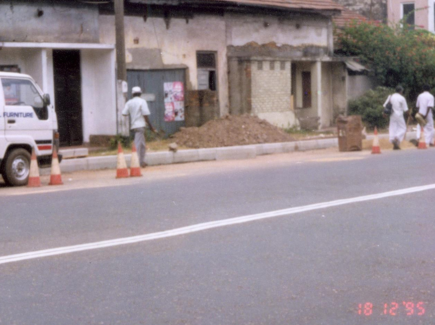 Laying of Asphalt regulating course and wearing Course on Piliyandala-Katubedda Road